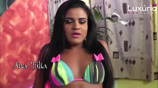Ana Júlia at Luxúria Clube - Luxury