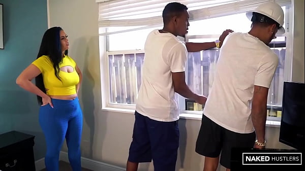 Super THICK PAWG Baddie Getting Fucked on Both ends