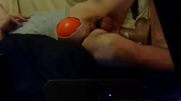 Many dildo fucks later, chorizo XL dildo still ...