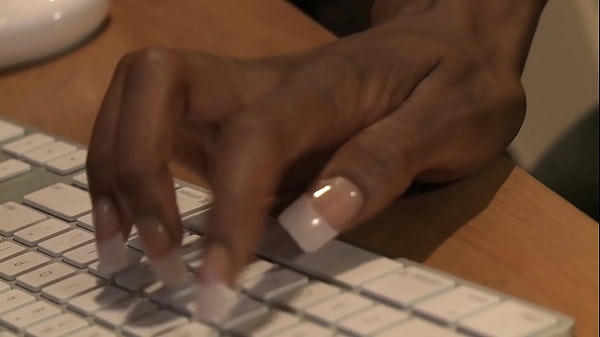 Janae Jolie Puts Her Thick Black Ass In The Air...