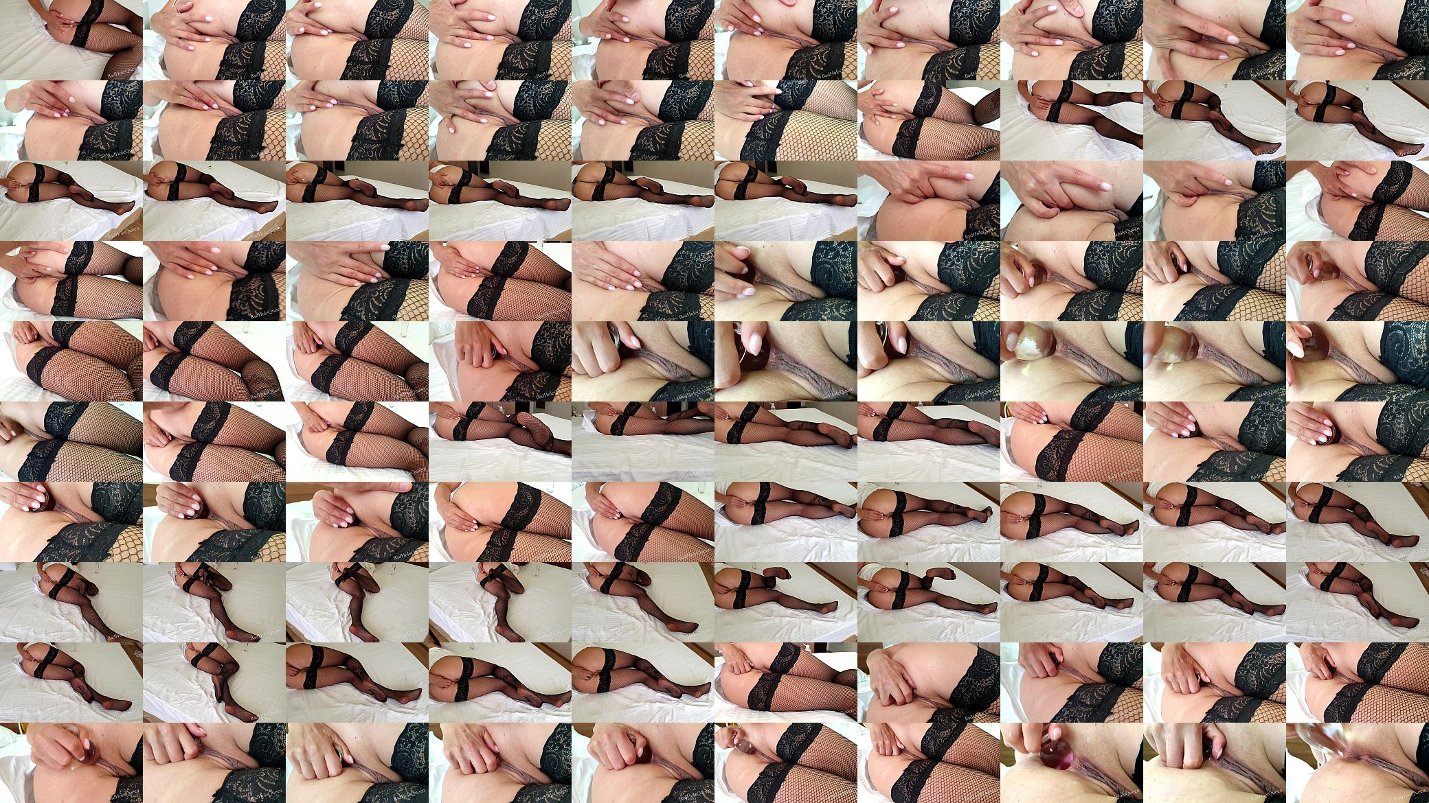 Slim girl played with butt plug while I was in the shower 预览图