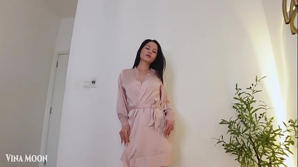 Happy Ending after Massage with a Luxury Masseuse