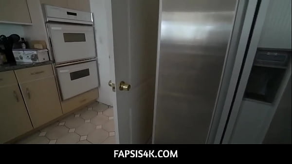 FapSis4K  -   Izzys stepbro tags her by slipping his cock inside her cunt