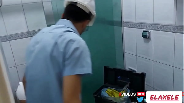 Download Video - ONDE MINHAS PUTARIAS COME&Ccedil;ARAM&comma;JUSTO COM O ENCANADOR&comma;MEU MARIDO FOI VIAJAR E DEI A BUCETA PARA O ENCANADOR QUE VEIO ARRUMAR MEU CHUVEIRO&comma;PAGUEI O SERVI&Ccedil;O COM UMATREPADA&comma;O CORNO NAO DEIXOU DINHEIRO