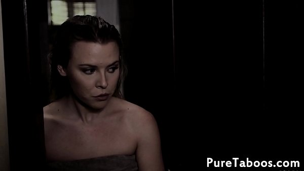 Teen babe cocksucking before riding dick