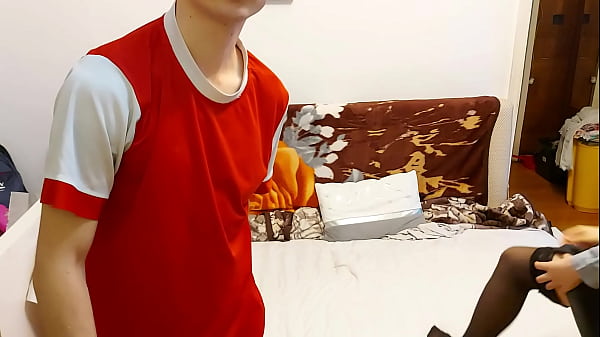 Download Video - Hot college girl seduces her nerdy classmate while he's playing the playstation for a hardcore and rough sex - Full Video