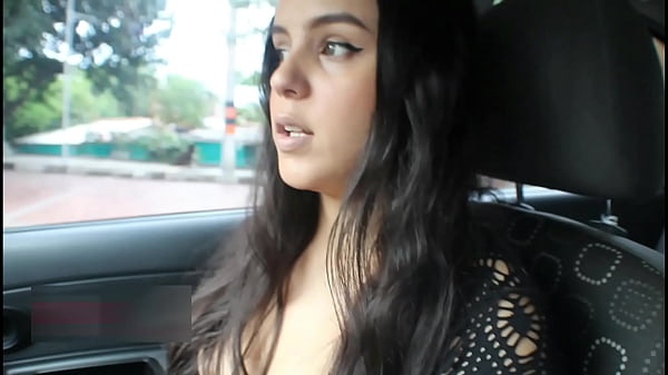 Download Video - Mi novio me dejo plantada&excl; Pero mi cachondo hermanastro me follo y me dejo la leche dentro PARTE 1