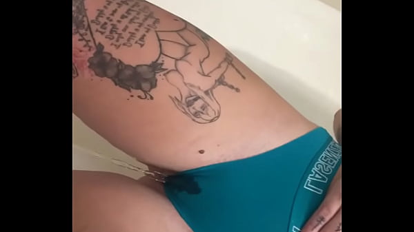 Tiatinkles - Pissing my Panties - 53B48A54-0BE5-4057-A2F8-168772B60231 - Aug 08, 2025