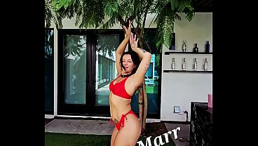 Bikini Babe Dakota Marr