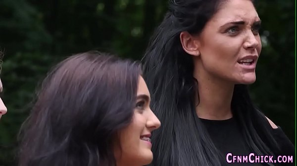 British babes giving head