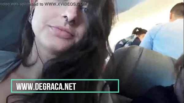 Mulher batendo uma punheta