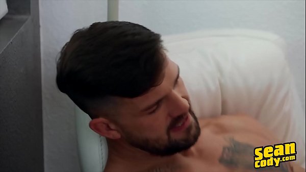 Download Video - Horny Brysen &lpar;Bends&comma; Noah&rpar; Over And Gives Him A Hard Bareback Pounding - Sean Cody