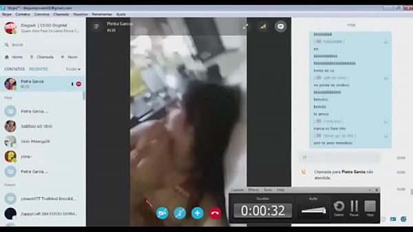 Montrer Les Seins Sur Le Web Skype