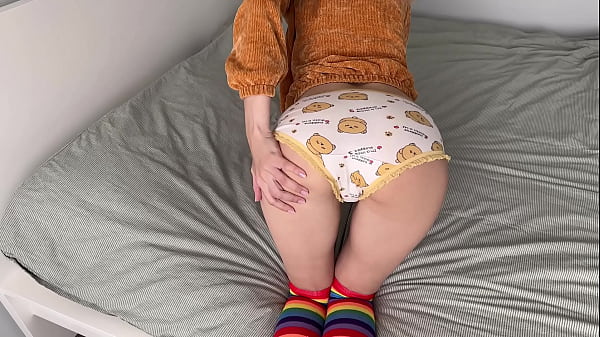 Horny roommate begging to fuck her ass for weeks! Gets her first Anal fuck while Kinky Rubbing