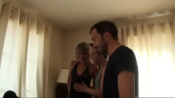 Amateur gangbang for skinny blonde milf