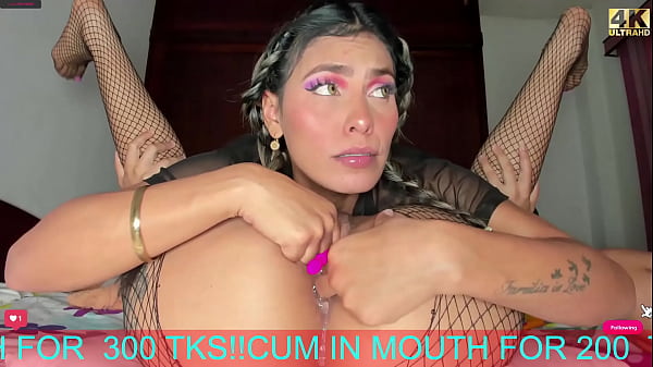 Download Video - Hot latina lesbian licking her friends pussy hard