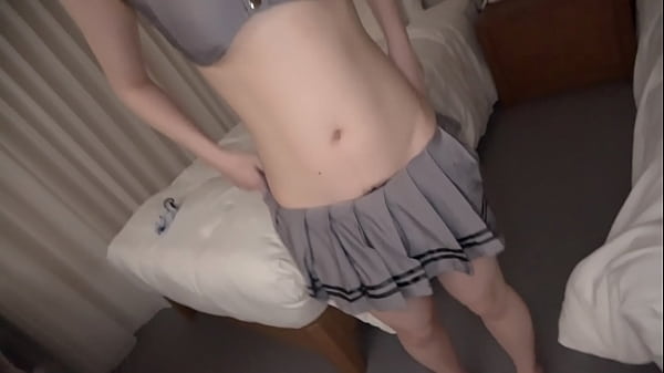 The queen bee. A divine beauty who reigns at the top of the schooI clique appears here. The transparent and beautiful body & the idol face that grabs the hearts of boys been estrus and hope for pregnancy.
