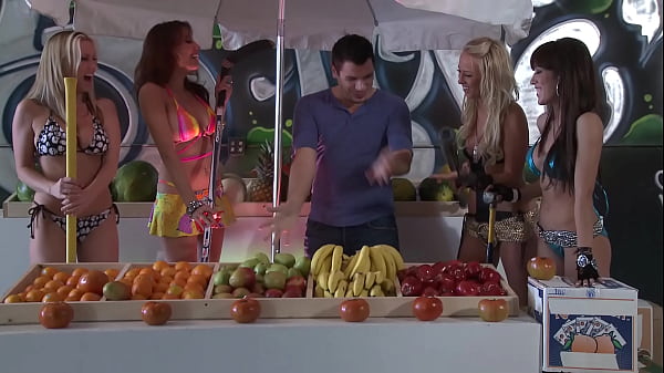 Latina Hottie Emma Cummings Fucks With Two Black Hunks