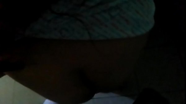 Download Video - la chica del aseo me da su culo como regalo por ser dia del