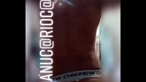 Manucarioca provocando