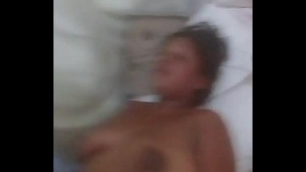 Alice Avec La Perceuse