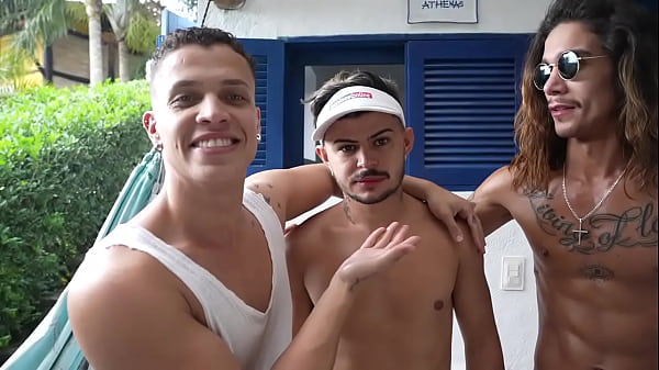 Download Video - Making OF - Caco Foxx & Ricardo Jones & Henrrique Bailarino - Bareback &lpar;Surfista Dotado&rpar;