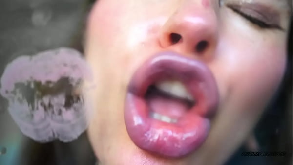 Dirty romance creamy kiss