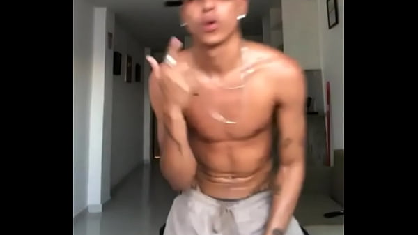 Download Video - VICTOR GOES PEGANDO NO PAU