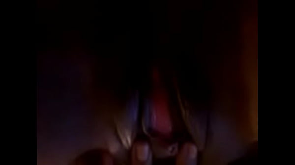 FAT PUSSY PLAY!!