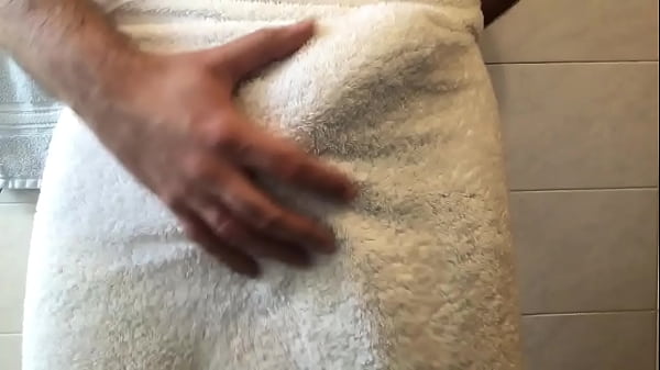 Download Video - Acordando com aquele tes&atilde;o&comma; de pau dur&atilde;o