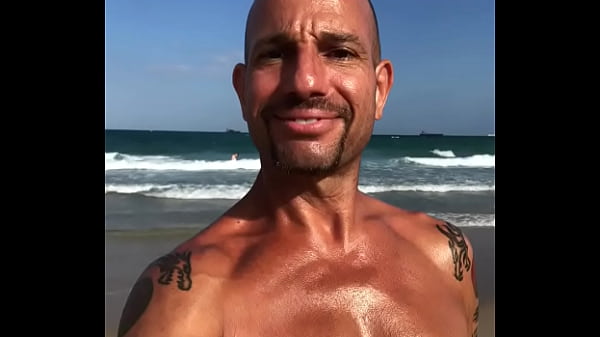 Download Video - BEACH BODY PORNSTAR