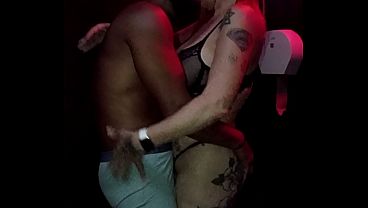 sexo selvagem com um fa na casa de swing