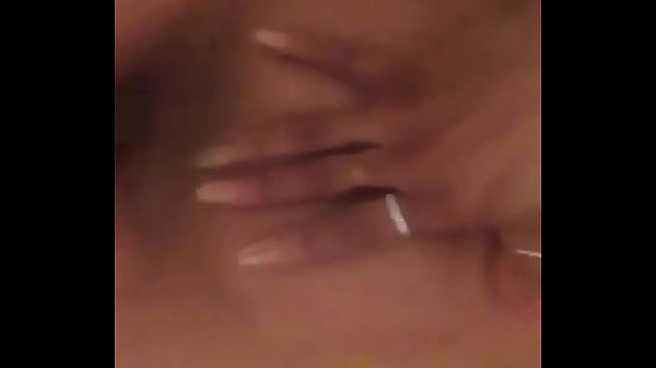 thumb showering