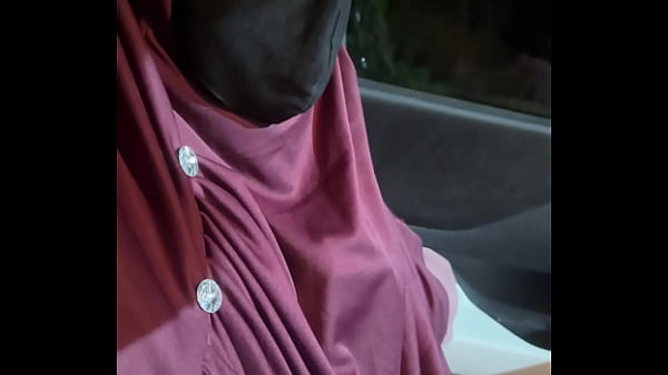 Beautiful MUSLIM HIJAB woman wants to be Pregnant Hindi Audio Sex Video