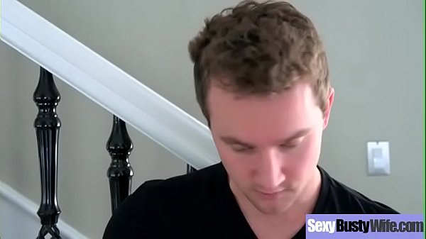 (Jessica Jaymes) Superb Busty Housewife Get Hard Bang On Cam movie-11