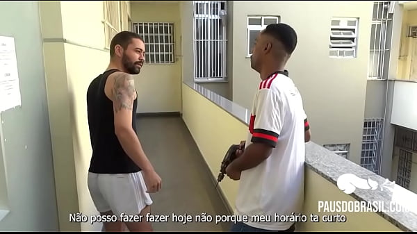 Peguei o Hétero faz tudo do condomínio