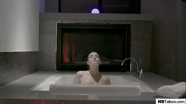 Download Video - This Android is created for sex addicts - Emily Willis