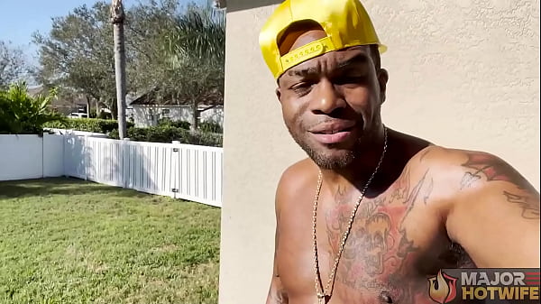 Hot Milf Claudia Valentine Takes Landlords Cum As Secret Ingredient Of Her Curing Covid-19 Smoothies