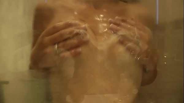 Ammy Redhead shares her naughty shower and very hot photoshoot