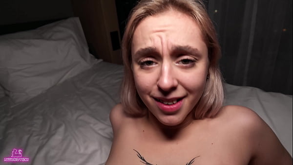 My friend from the course asked to visit and got sex. Molly Cute