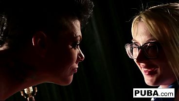 ウォーリー・クインは狂ったジェゼベルを尋問した後、ダブルペネトレーションされる