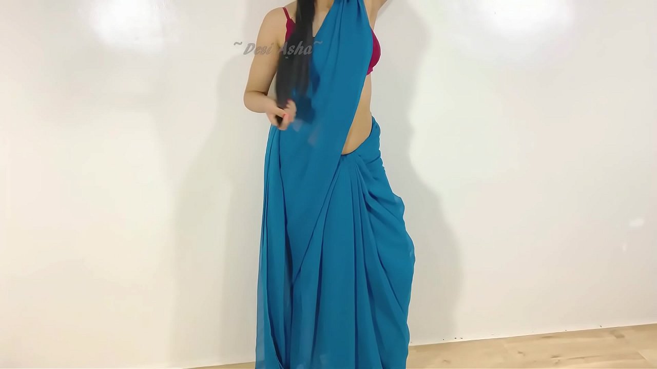 Desi wife masturbate with glass