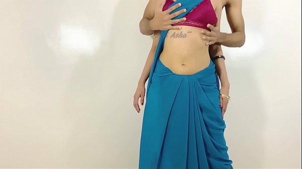 Desi wife romantic sex in saree.