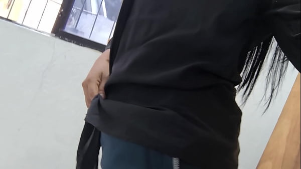 I'm the sexiest executive in the office!! I'm a sensual bitch eager to fuck. I love being watched while I show off my slutty side.