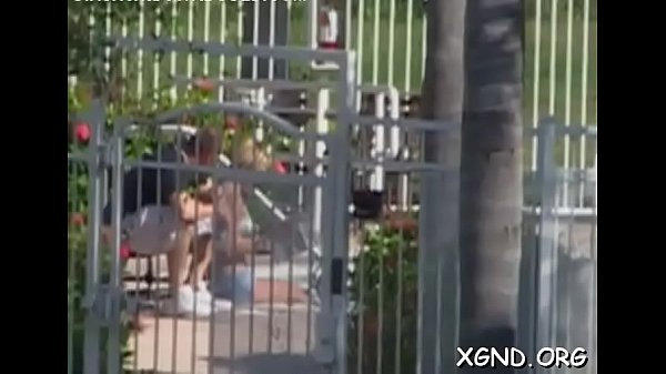 Gorgeous Carina does her best to cum