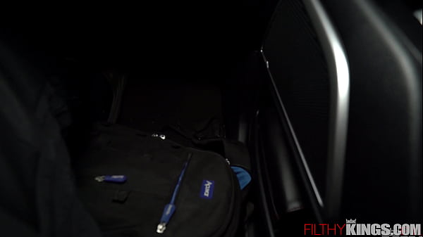 Hot Asian Gets Fucked in the Back of the Car