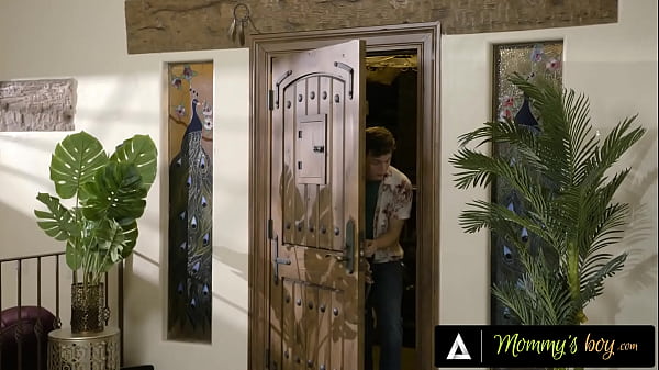 MOMMY'S BOY - Horny Stud Sneaks In Neighbor MILF Lauren Phillips's House For Secret Sex Affair