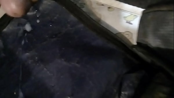 Alguien quiere esperma calentito??