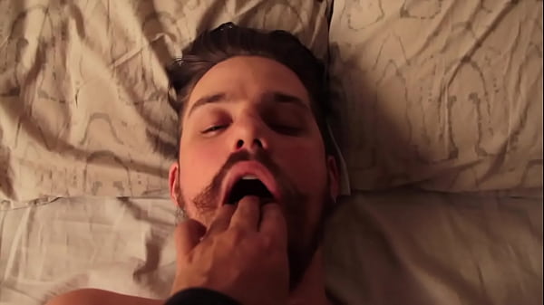 Homem lindo sendo fudido pelo fot&oacute;grafo