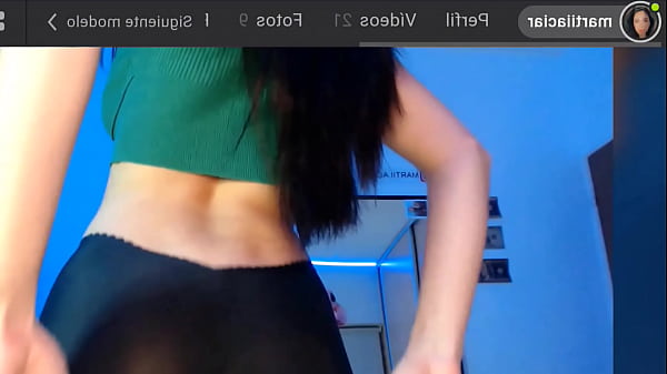 Famous Argentine webcammer has sex for a thousand USD